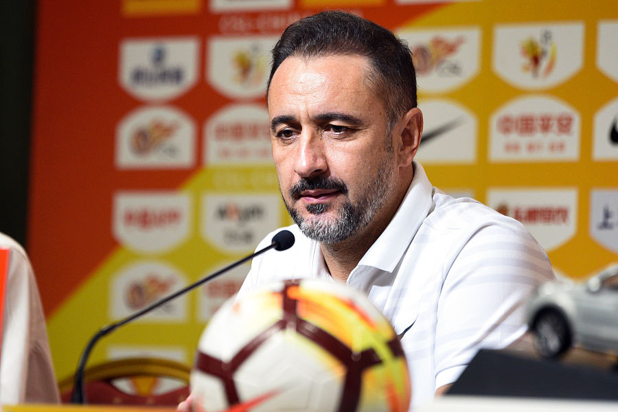 关于上港客场战平,奥斯卡建功又建辉,佩雷拉强调全队拼搏的信息 关于上港客场战平,奥斯卡建功又建辉,佩雷拉强调全队拼搏的信息