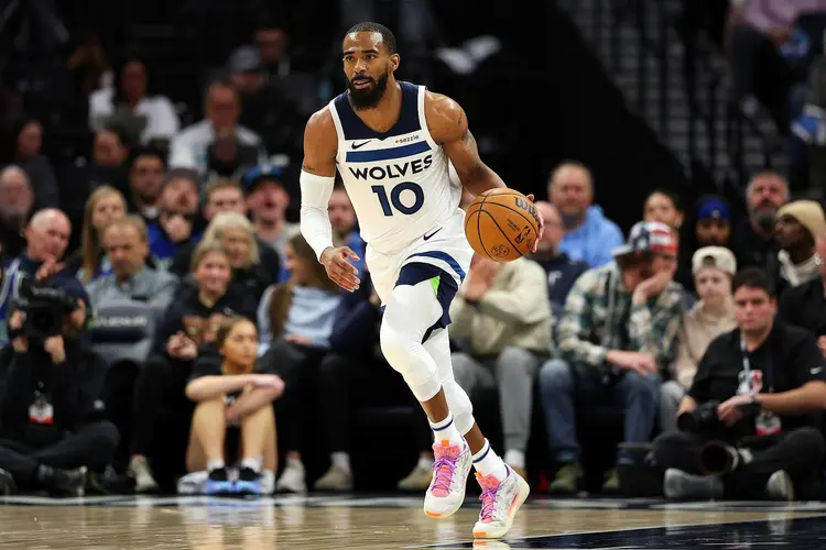 关于勇士痛失胜利，康利砍下生涯新高得分的信息