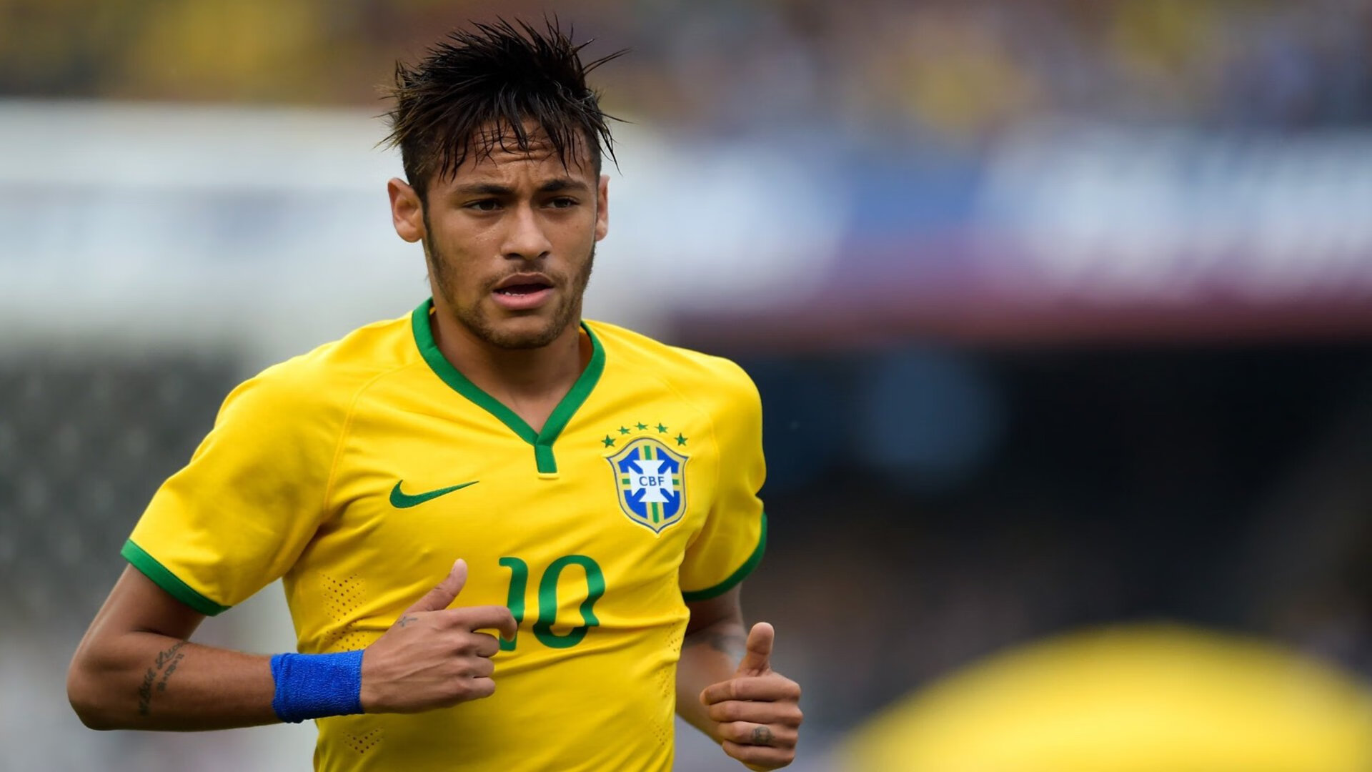 双面英雄,麦科勒姆手刃旧主,荣耀与伤口在同一夜绽放